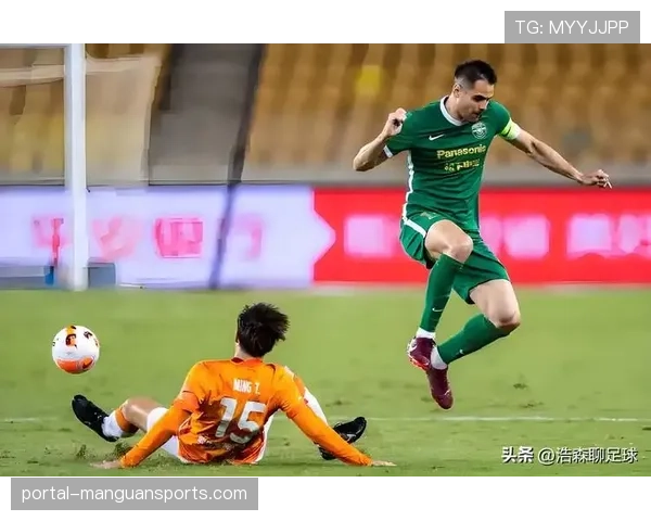 浙江队主场迎战重庆铜梁龙,卫冕冠军面临新军挑战 浙江队主场迎战重庆铜梁龙,卫冕冠军面临新军挑战