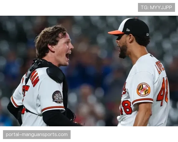 金莺主场“颂歌时刻”，全场球迷合唱“Thank God I'm a Country Boy”